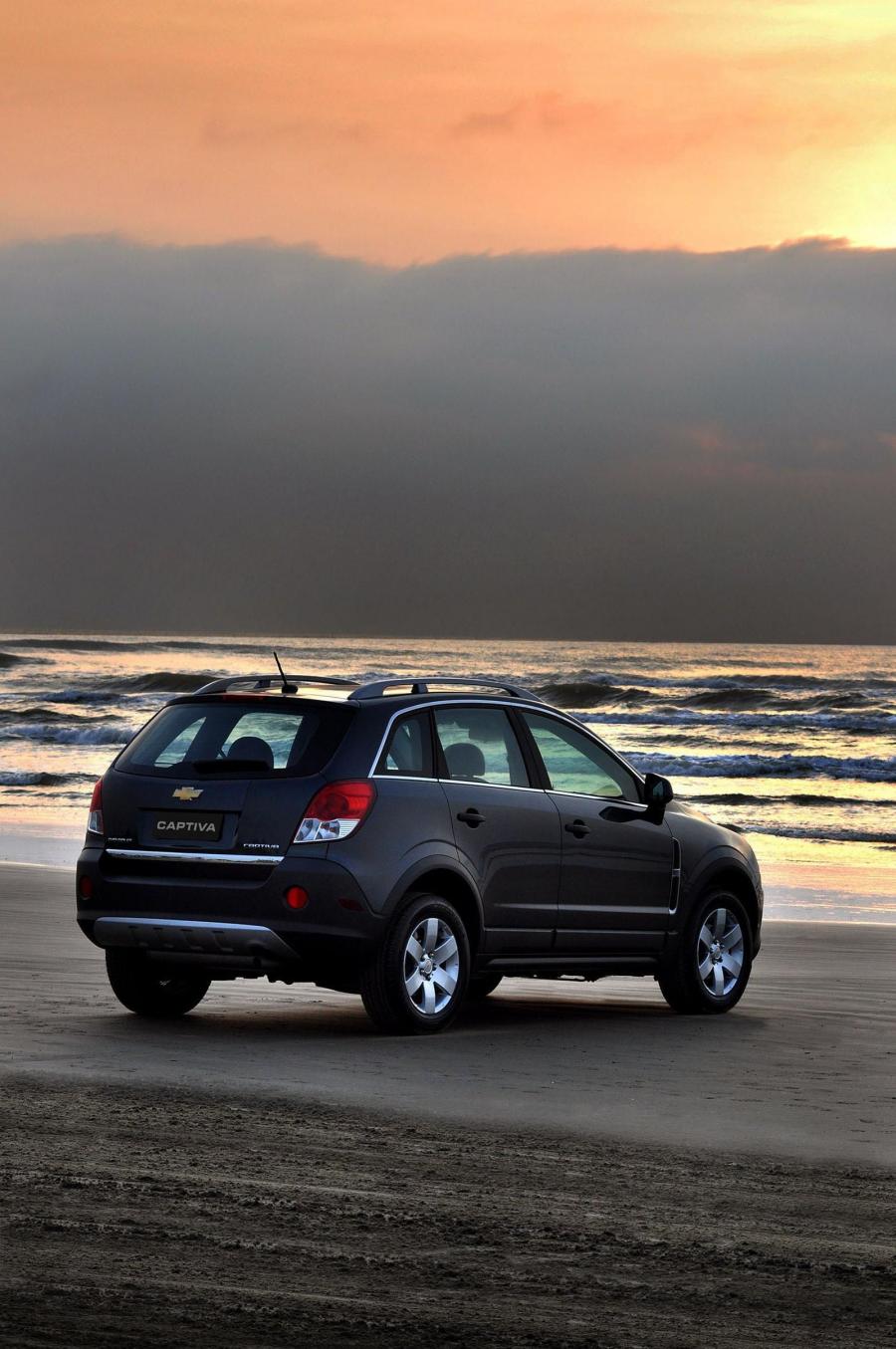  Chevrolet Captiva Sport 2011 года  (US) (фото 7 из 12)